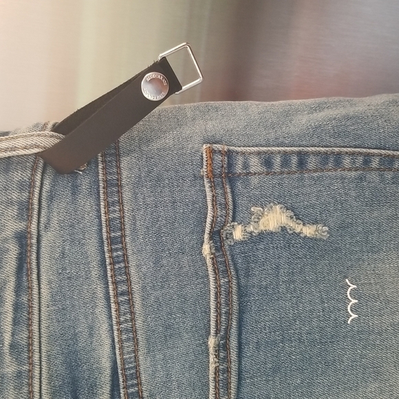 BLUECARATS The McQueen 5-Pocket Slim Fit Jeans ~ Light Distressed 32 NWT - Picture 11 of 14